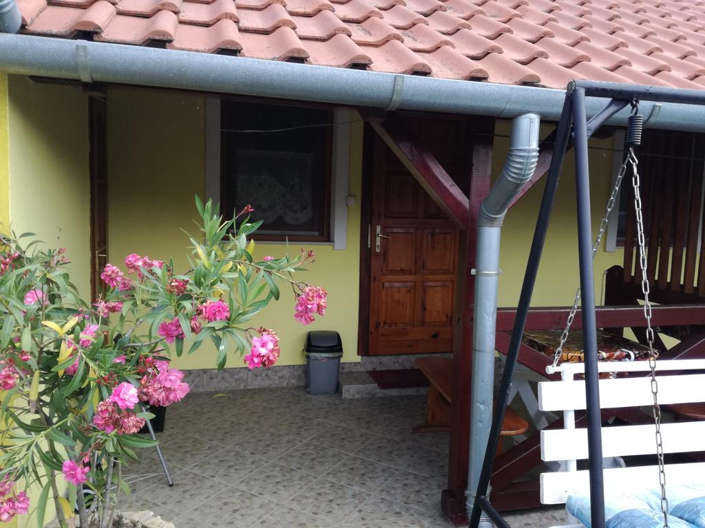 Tahiti Apartman Apartman Hajdúszoboszló Kültér fotó